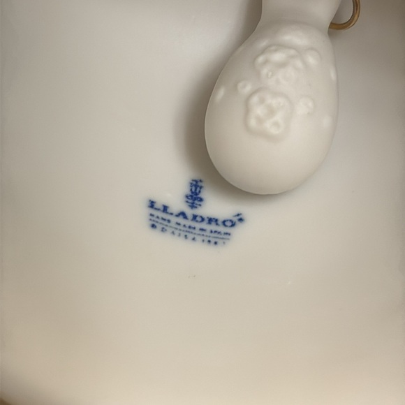 Vintage Llardo 1987 Christmas Bell Ornament - Picture 6 of 9